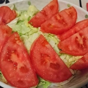 黒胡椒の効いたトマトサラダ
